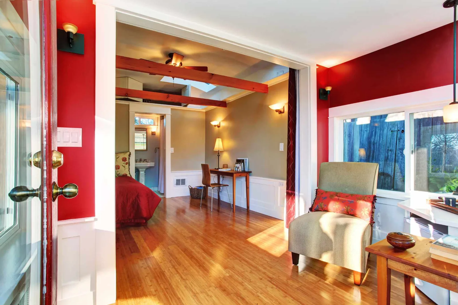 sala de estar de la casa de invitados