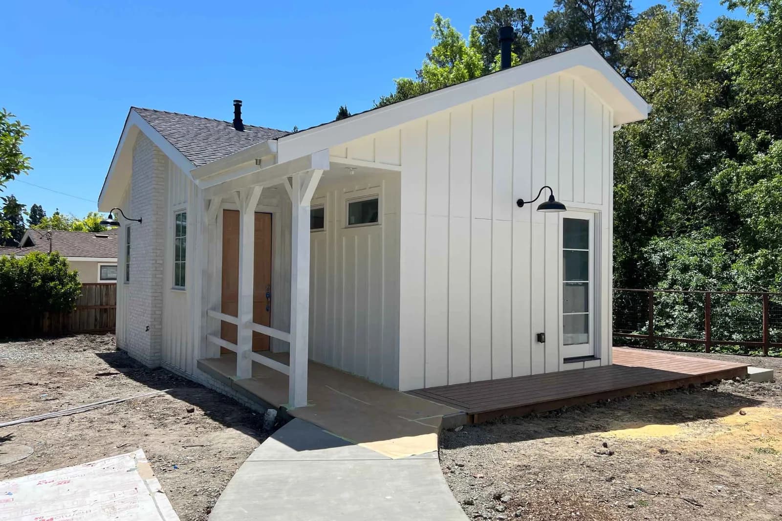 1000 sq ft ADU fire-resistant with ramp entry