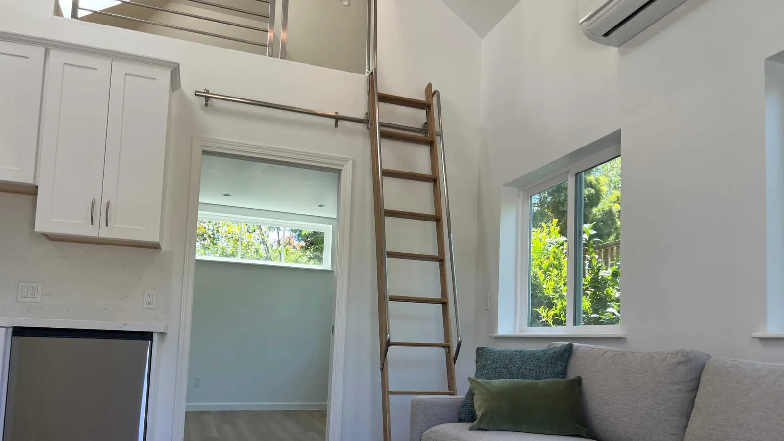 ADU de 400 pies cuadrados con altillo homewip
