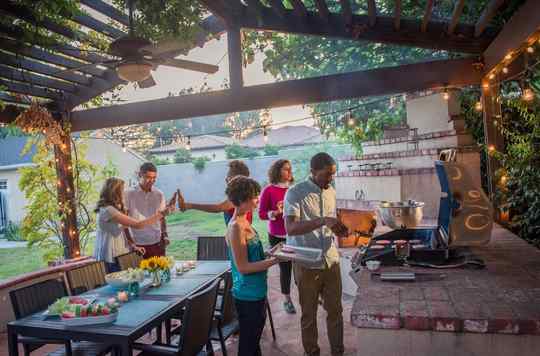 backyard entertaining