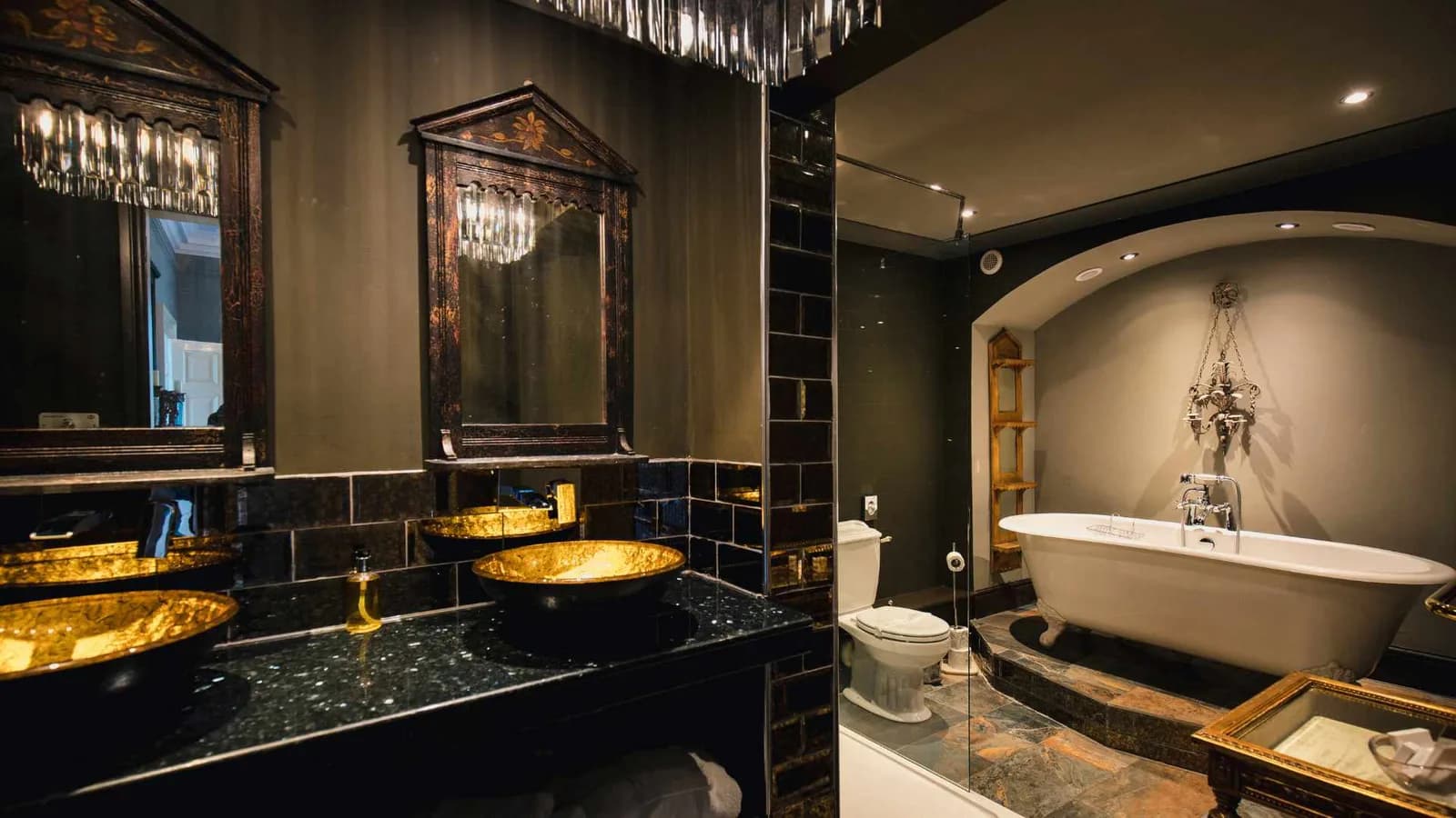 tub on a pedestal